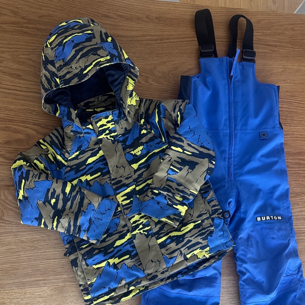 Burton Kids' Blue and Camo Winter Set